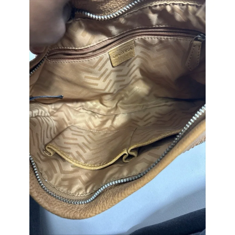 Via Sipiga 100% GOAT Leather Caramel Shoulder‎ Bag